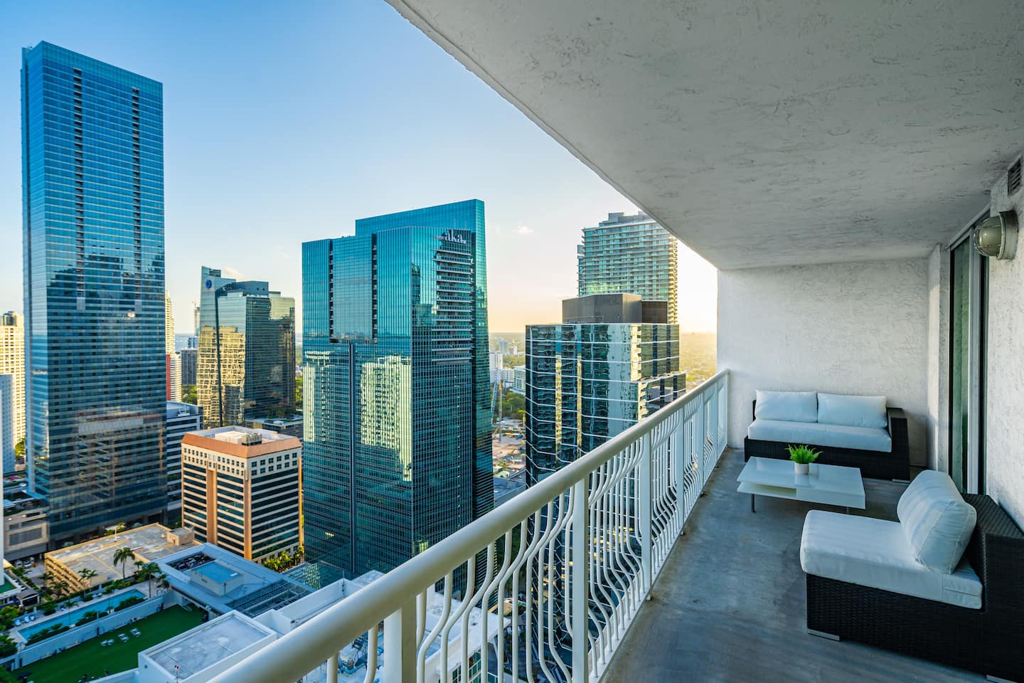 Cozy 1Bed/1Bath Overlooking Brickell's Skyline — interior photo 1, Miami vacation rental by Vantage Stays