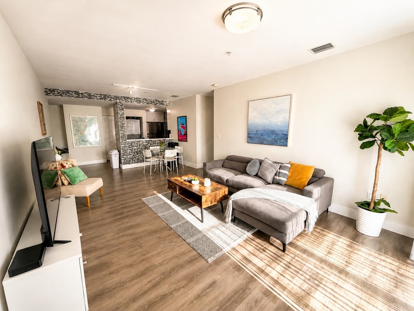 3BR Near Center of Coral Gables | Work & Explore — Miami vacation rental by Vantage Stays